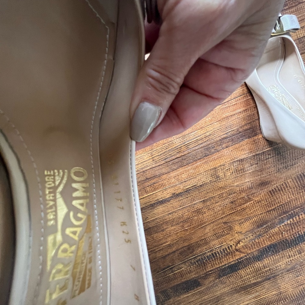Salvatore Ferragamo Women's Wedges Beige Peep-Toe Shoes - Picture 9 of 10